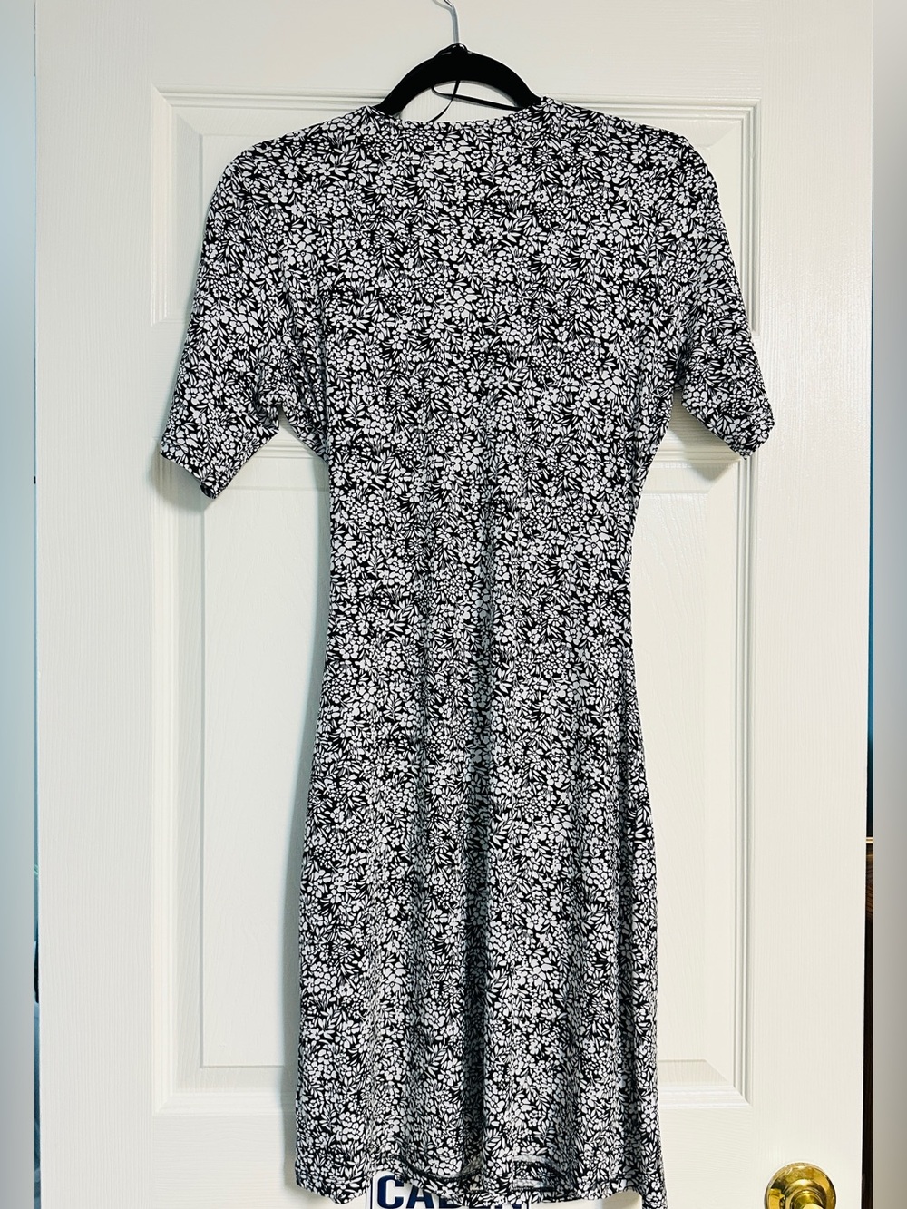 Michael Kors Black & White Floral Faux-Wrap Midi Dress - Picture 4 of 5
